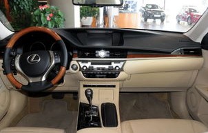 雷克萨斯es250报价及图片(雷克萨斯es250落地价)