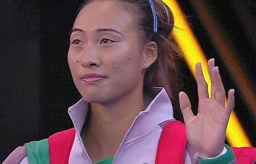 郑钦文VS高芙，直播见证冲击冠军之战