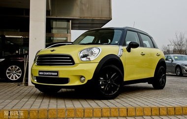 5万以内迷你燃油小汽车(5万以内迷你燃油小汽车大众)