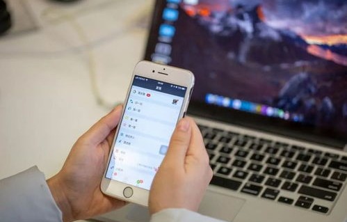 微信朋友圈崩了，一场社交网络的短暂风暴