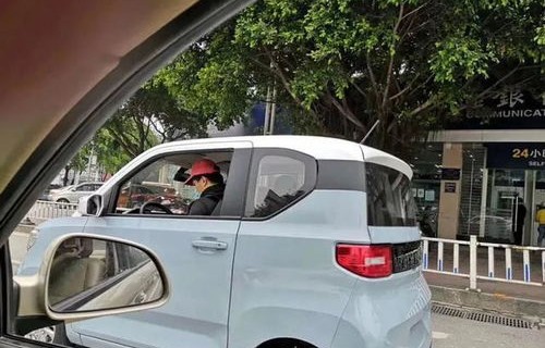 五菱电动汽车价格及图片(五菱电动车价格及图片)