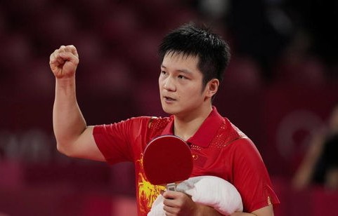 樊振东的网球首秀，跨界挑战与无限可能