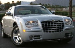 克莱斯勒300c怎么样(克莱斯勒300c怎么样车配件贵吗)