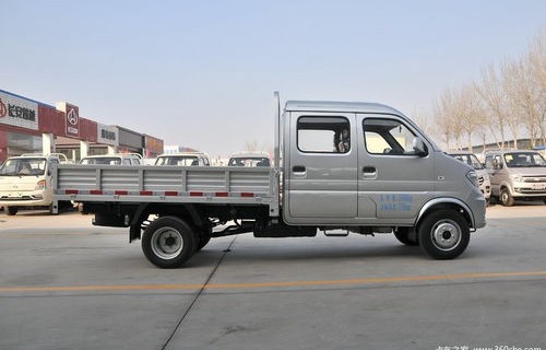 东风小康双排座小货车价格(东风小康双排座小货车价格D72)