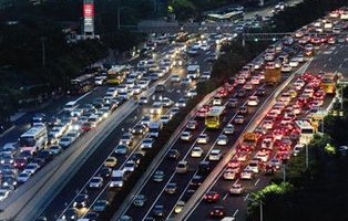 今日限行几点至几点(北京今日限行几点至几点)