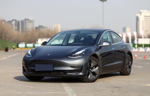 特斯拉车多少钱(特斯拉车多少钱电动的)
