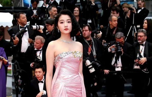 短剧红毯女士——阚琳娜的魅力之旅