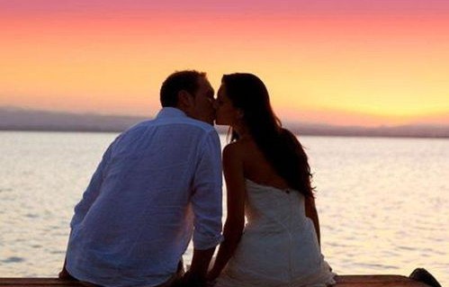 短剧我的恋综老公是霸总，一场甜蜜与权力的浪漫之旅