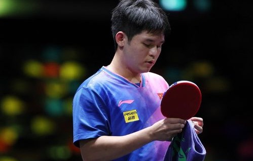 林诗栋闪耀亚锦赛，荣膺男单亚军