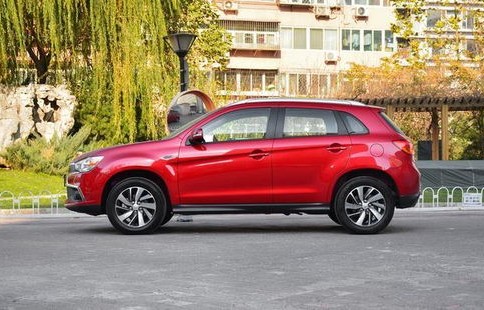 1015万左右口碑最好的suv(1015万的suv排行榜)