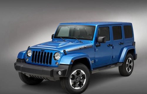 北京吉普2022款bj40柴油版(北京吉普bj40柴油版20四驱自动挡)