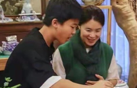 傻子老公的真实身份，71集短剧揭示大佬富豪之谜