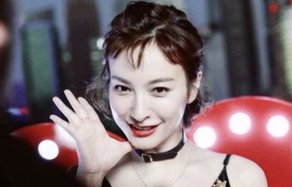 腹黑姐姐的撩人风采，99集短剧的飒爽人生