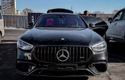 奔驰amgs63(奔驰amgs63eperformance)