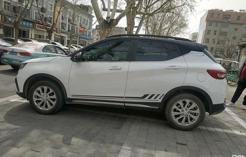 东南车型大全图片价格(东南汽车车型图片价格)