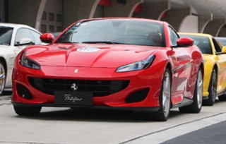 法拉利488多少钱(法拉利488多少钱一公里)