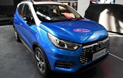 比亚迪纯电动车10万左右的车(比亚迪纯电动车10万左右的车的电池多少钱)