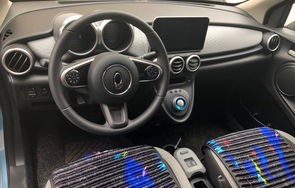 适合女生开的精致小车(适合女生开的精致小车有哪些)