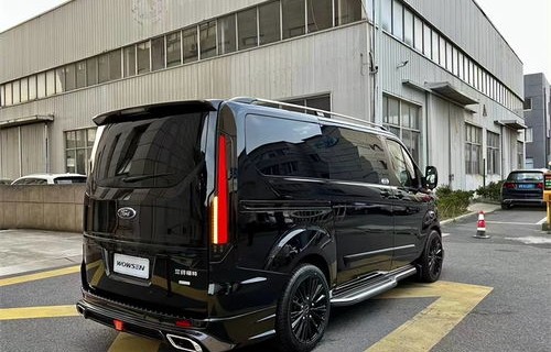 福特七座商务车(福特七座商务车2023款落地价)