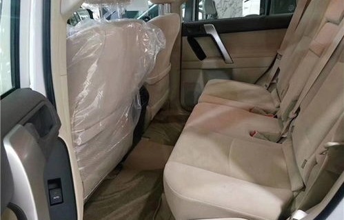 丰田霸道图片大全大图(丰田霸道图片现实照片 新款)