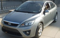 福克斯两厢车图片(福克斯两厢2021款新车图片)