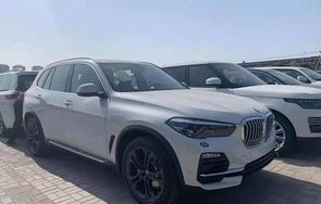 新款宝马x5(新款宝马x5需不需要装脚踏)