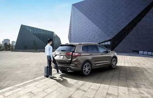 黄子韬慷慨解囊，赠出豪华座驾——30辆超值座驾每辆售价超12万