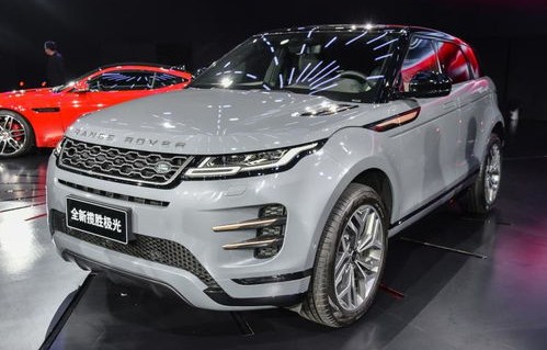 路虎揽胜极光24万(路虎揽胜极光2020新款249ps)