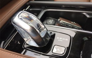 沃尔沃xc90降价25万(沃尔沃xc90最新优惠价)