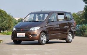 五菱宏光s多少钱(五菱宏光s多少钱一辆15排量)