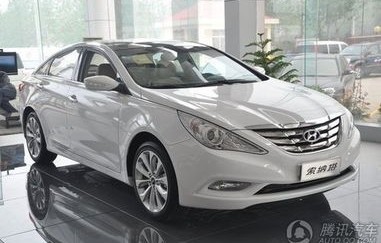 现代索纳塔八代多少钱(现代索纳塔8配置区别)