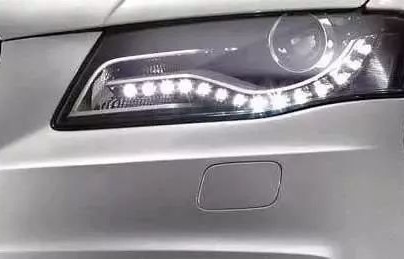 荣威电动汽车(荣威电动汽车充电故障灯闪)