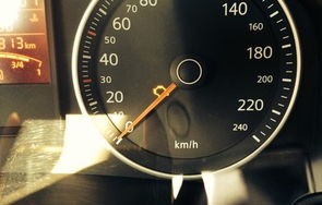 发动机(发动机故障灯图片)