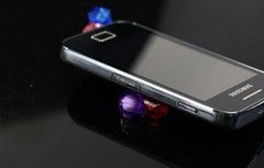 三星S5830i智能手机，性能与设计的完美结合