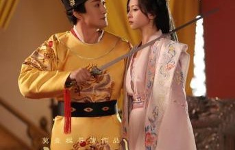 浴火女凰，71集短剧的魅力与启示