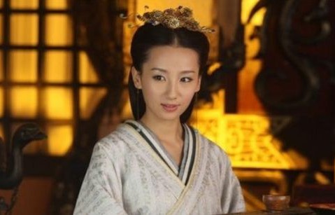 新版短剧薄爷，夫人出价一千亿要退婚——百集精彩纷呈，演绎现代爱情风云