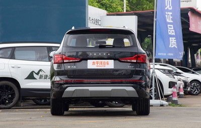 一汽大众捷达vs7(一汽大众捷达VS7变速箱油多久更换)