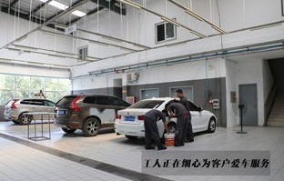 郑州宝马4s店地址和电话(郑州宝马专卖店电话地址)