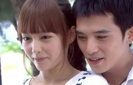 短剧我成了女明星的契约情侣——86集的浪漫之旅