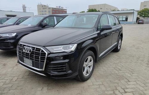 奥迪q7多少钱2023款落地价(2022款奥迪q7多少钱)