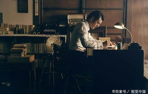 穿越时空，共赴短剧回到过去当首富的105集财富之旅