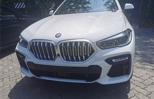 宝马x6价格及图片(宝马x6价格及图片2020)