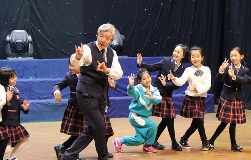 短剧为你摘星拾月——严雯丽的璀璨演绎