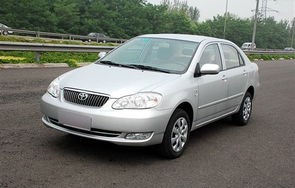 2006年丰田花冠现在多少钱(丰田06年花冠参数)