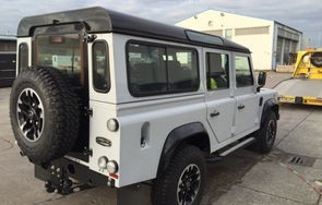 路虎卫士老款(路虎卫士老款车型)