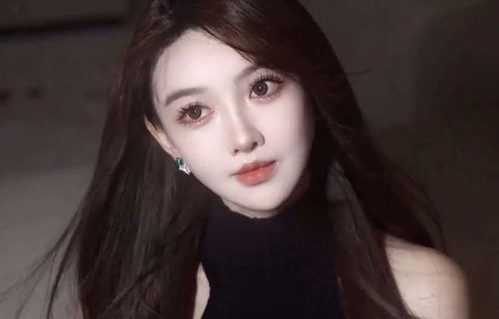 叶珂对伍佰歌曲的吐槽与黄晓明的回应