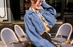 张子枫的时尚之选，镂空刺绣外套的魅力与风采