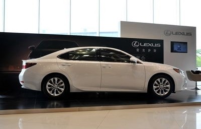 雷克萨斯es300h混动报价(雷克萨斯es300h混动报价2024)