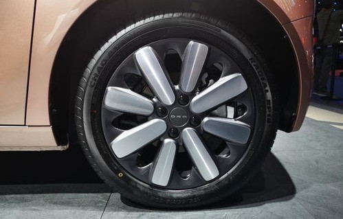 欧拉黑猫2022款落地价(欧拉黑猫2020款价格)