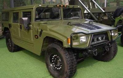 枭龙越野车(枭龙越野车民用版2020)